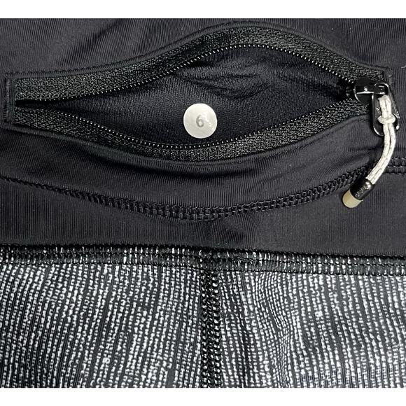 Lululemon Run Inspire Crop II Sz 6 Savasana Burlap Luxtreme Leggings Monochrome - Picture 6 of 13
